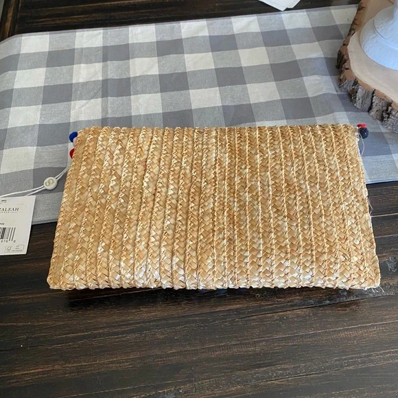 Shiraleah Natural Carmelita Clutch NWT - Picture 2 of 4